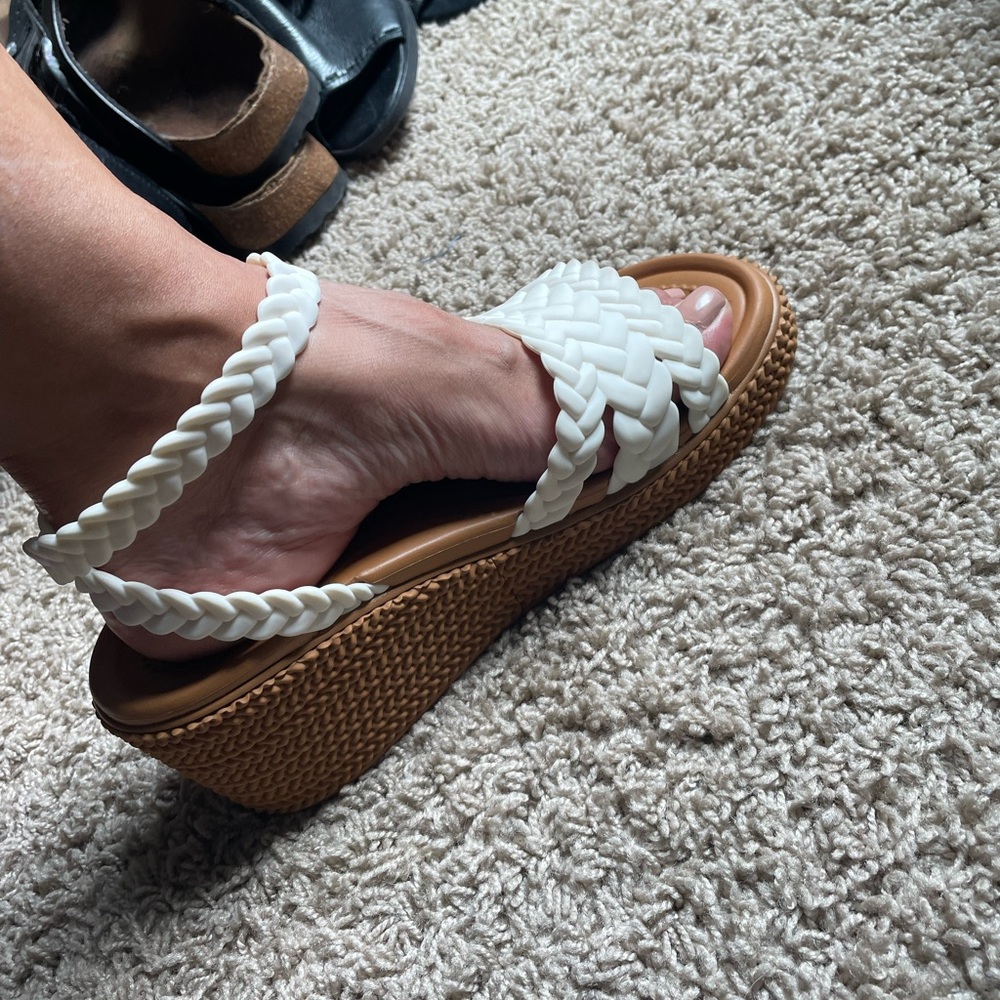 CROCS Brooklyn Woven Ankle Strap Wedge Woman’s shoes foam footbed NWOB Sz 8 - Picture 9 of 10